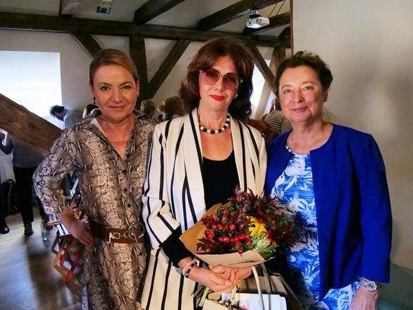 SenSen_ambasadori_2023_Voldanova_Buresova_Topinkova.jpg